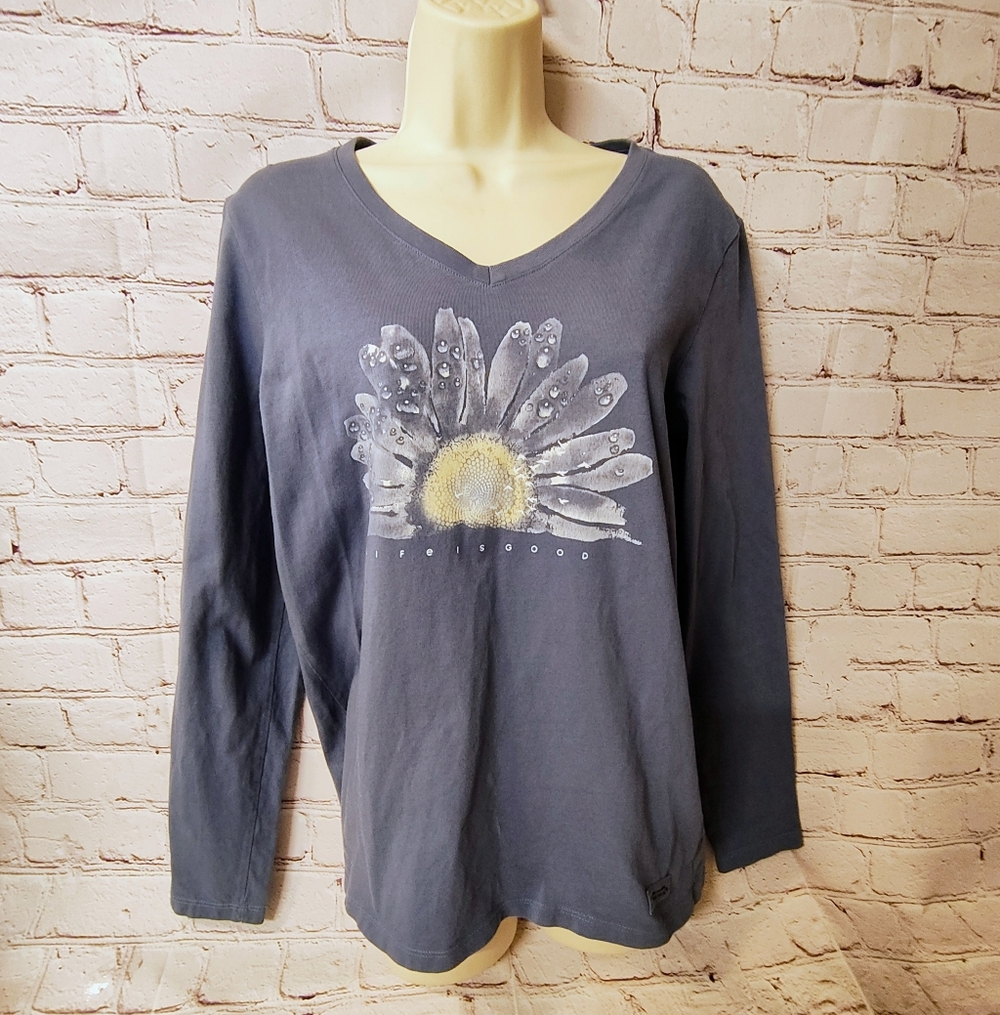 Life is Good Daisy Watercolor Blue V Neck Long Sleeve Medium Loungewear